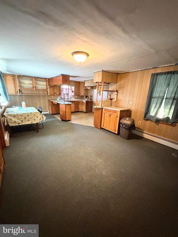 34 W HANOVER ST, Gettysburg, PA 17325