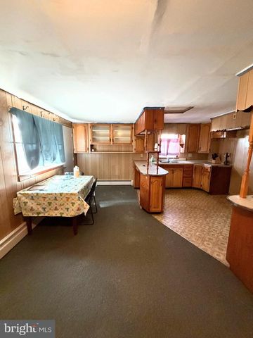 34 W HANOVER ST, Gettysburg, PA 17325