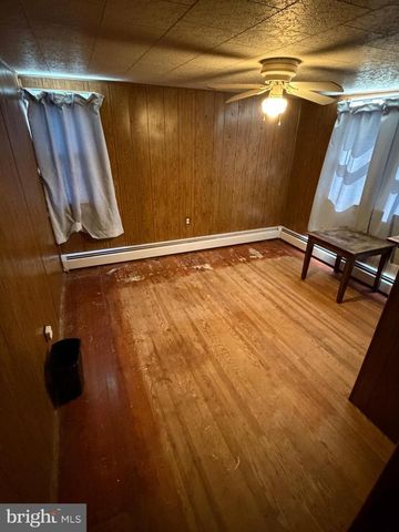 34 W HANOVER ST, Gettysburg, PA 17325