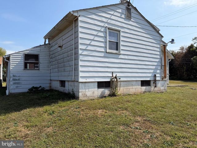 34 W HANOVER ST, Gettysburg, PA 17325