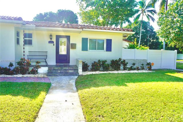 2 NE 108th St -, Miami Shores, FL 33161