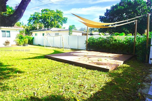 2 NE 108th St -, Miami Shores, FL 33161