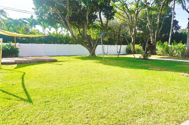 2 NE 108th St -, Miami Shores, FL 33161