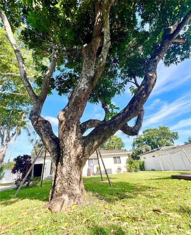 2 NE 108th St -, Miami Shores, FL 33161