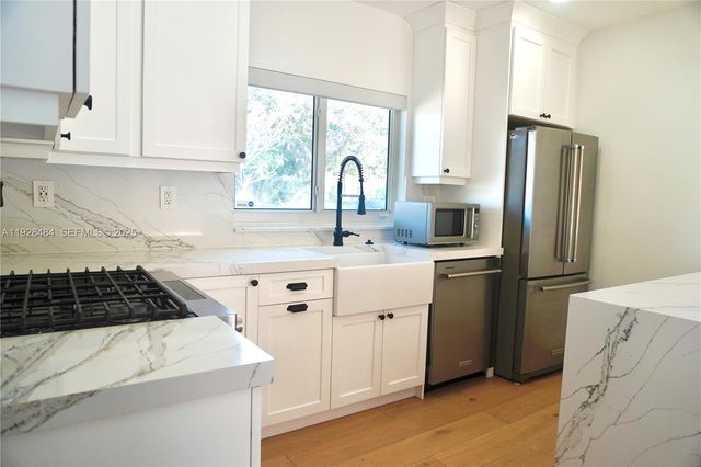 2 NE 108th St -, Miami Shores, FL 33161