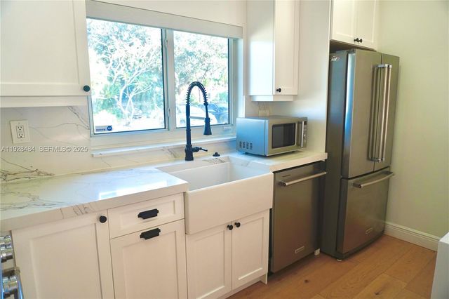 2 NE 108th St -, Miami Shores, FL 33161