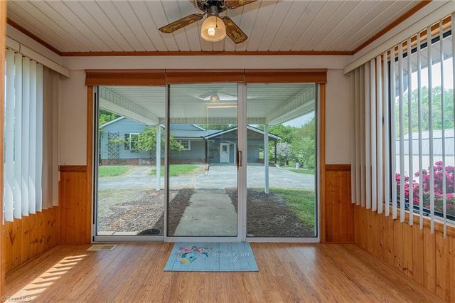 4717 Kernersville Road, Kernersville, NC 27284