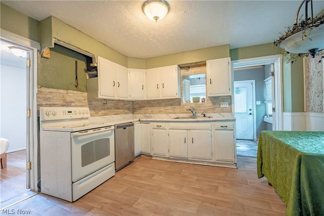 1336 Sparhawk Avenue, Akron, OH 44305