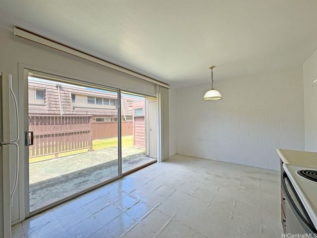 98-291 Ualo Street U4, Aiea, HI 96701