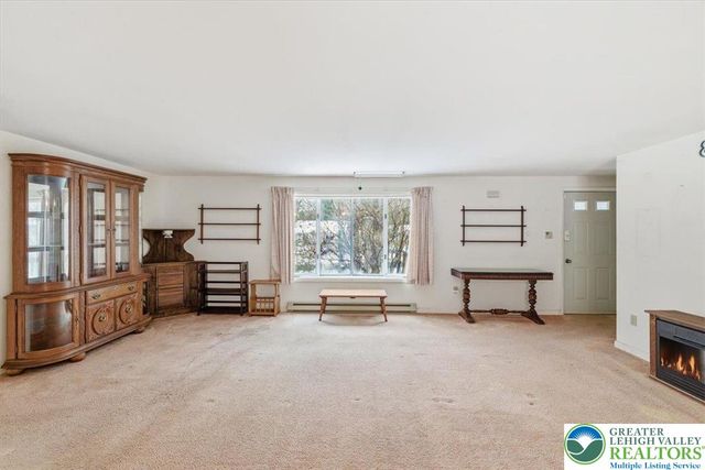 183 Dogwood Lane, Polk Twp, PA 18058