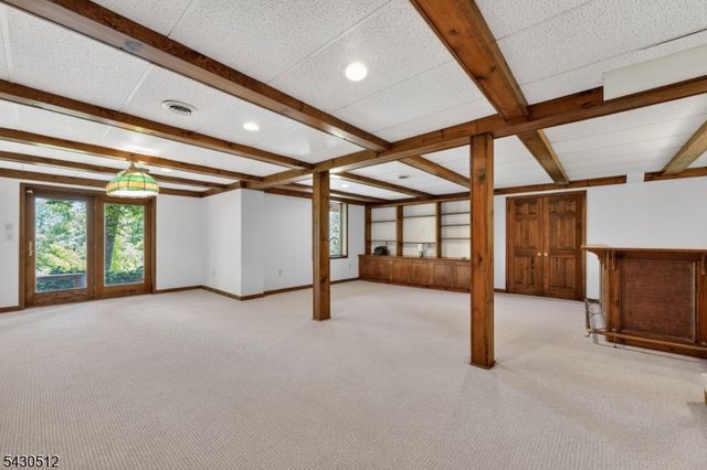 33 Murray Dr, Hillsborough Twp., NJ 08844