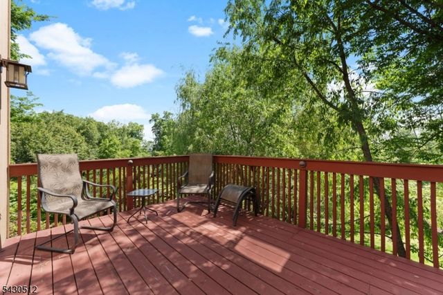 33 Murray Dr, Hillsborough Twp., NJ 08844