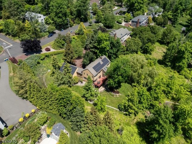 33 Murray Dr, Hillsborough Twp., NJ 08844