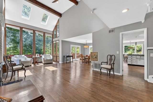 33 Murray Dr, Hillsborough Twp., NJ 08844
