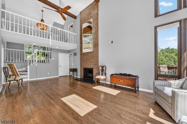 33 Murray Dr, Hillsborough Twp., NJ 08844