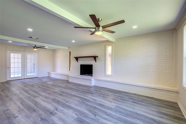 552 Oak Leaf Trail, East Tawakoni, TX 75472
