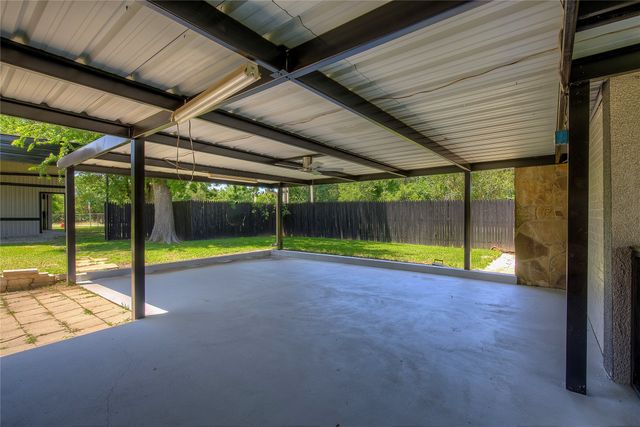 552 Oak Leaf Trail, East Tawakoni, TX 75472