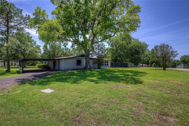 552 Oak Leaf Trail, East Tawakoni, TX 75472