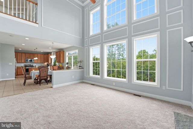 2914 POPKINS LN, Alexandria, VA 22306