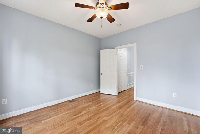 2914 POPKINS LN, Alexandria, VA 22306