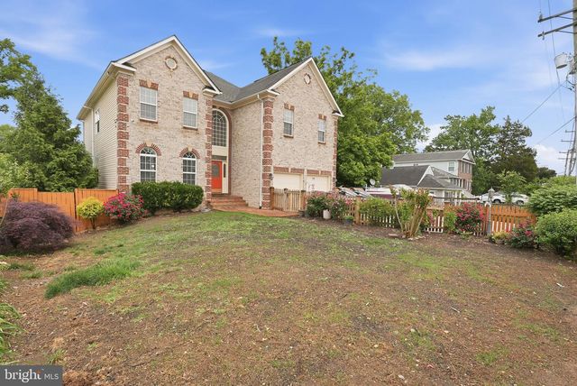 2914 POPKINS LN, Alexandria, VA 22306