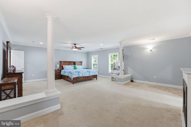 2914 POPKINS LN, Alexandria, VA 22306