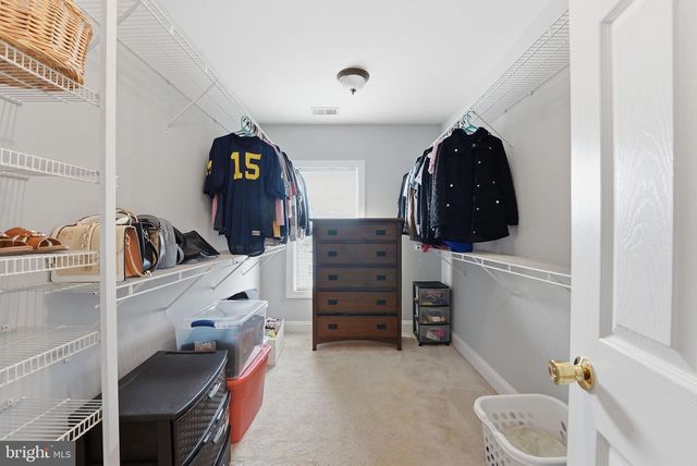 2914 POPKINS LN, Alexandria, VA 22306