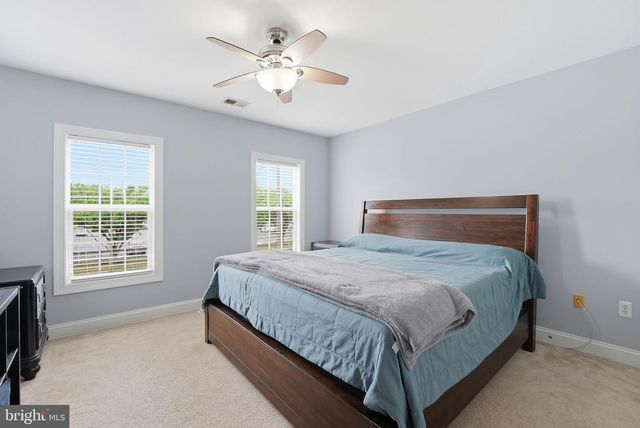 2914 POPKINS LN, Alexandria, VA 22306