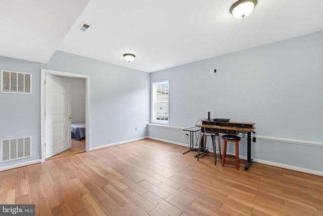 2914 POPKINS LN, Alexandria, VA 22306