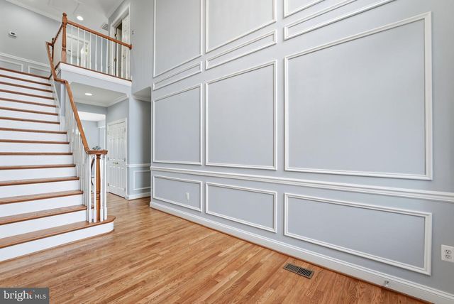 2914 POPKINS LN, Alexandria, VA 22306