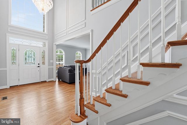 2914 POPKINS LN, Alexandria, VA 22306