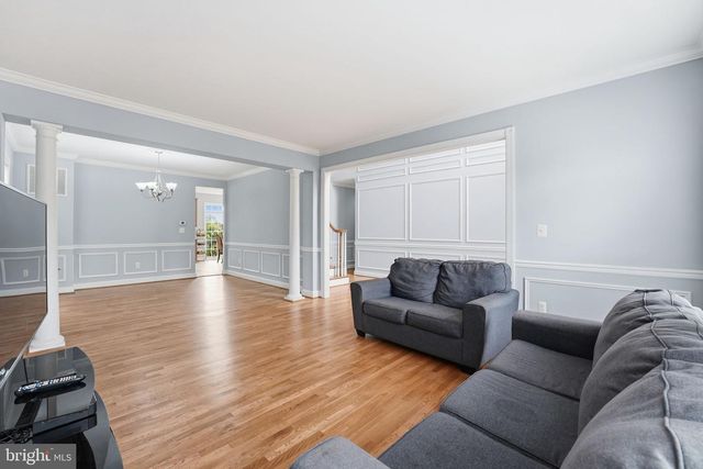 2914 POPKINS LN, Alexandria, VA 22306