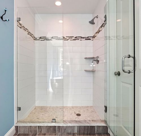 10 Dudley Rd, Bedford, MA 01730