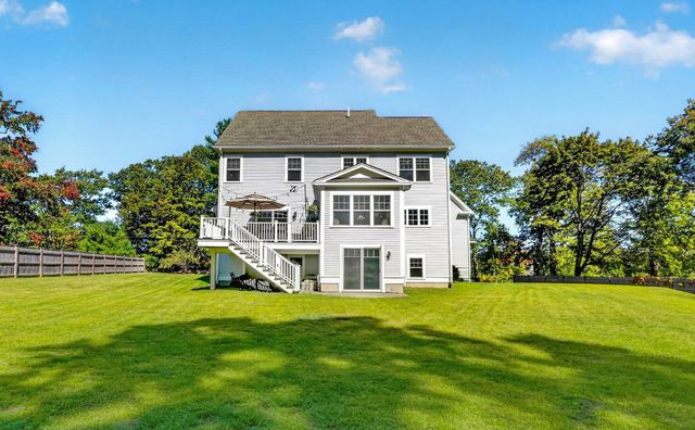 10 Dudley Rd, Bedford, MA 01730