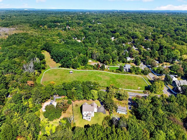 10 Dudley Rd, Bedford, MA 01730