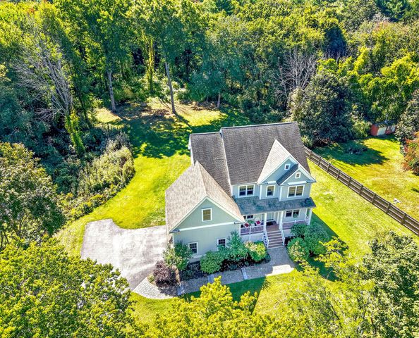 10 Dudley Rd, Bedford, MA 01730