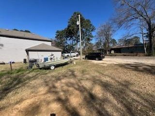 171 Cherry Tree, Livingston, TX 77351