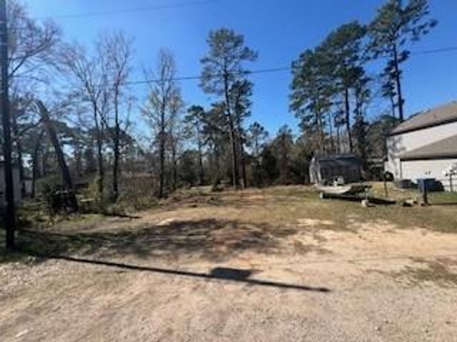 171 Cherry Tree, Livingston, TX 77351