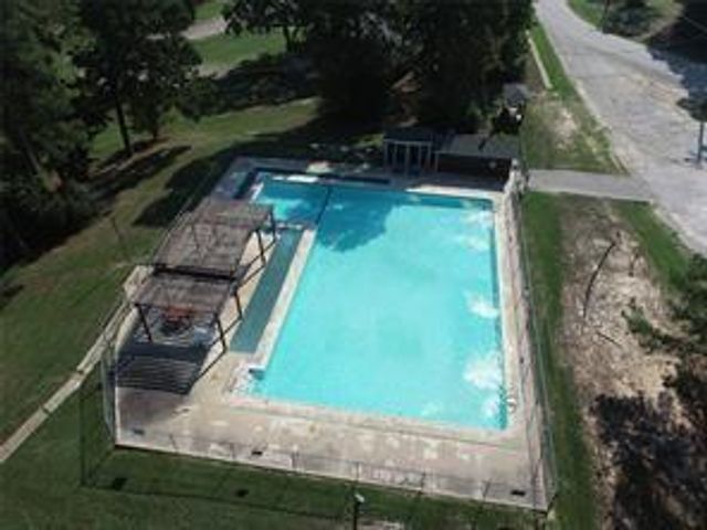 171 Cherry Tree, Livingston, TX 77351