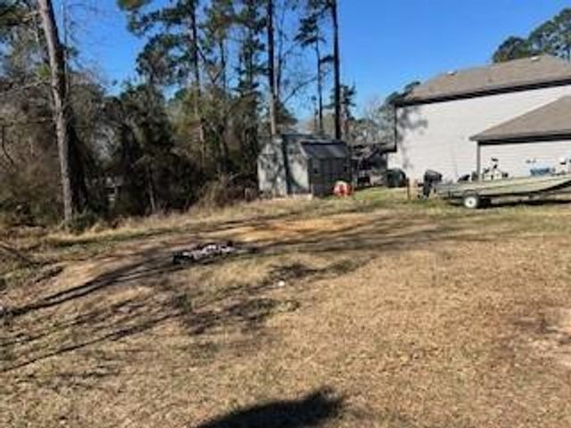 171 Cherry Tree, Livingston, TX 77351