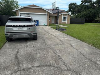 4706 BARRETT COURT, Tampa, FL 33617
