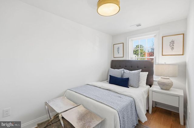 1608 33RD ST NW, Washington, DC 20007