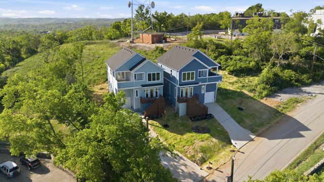 2109C W Summitt Ave, Nashville, TN 37218