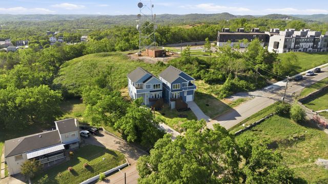 2109C W Summitt Ave, Nashville, TN 37218