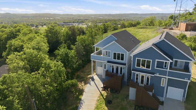 2109C W Summitt Ave, Nashville, TN 37218