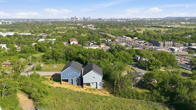 2109C W Summitt Ave, Nashville, TN 37218