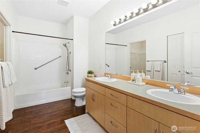 529 241st Lane SE, Sammamish, WA 98074