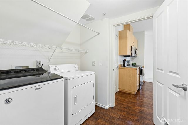 529 241st Lane SE, Sammamish, WA 98074