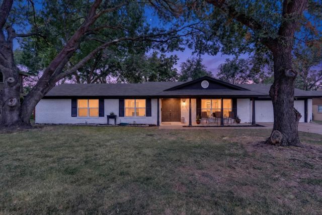 8117 Rush Street, Benbrook, TX 76116