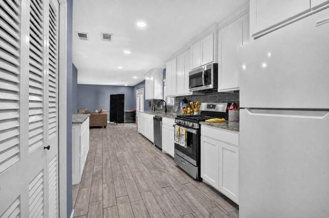 8117 Rush Street, Benbrook, TX 76116